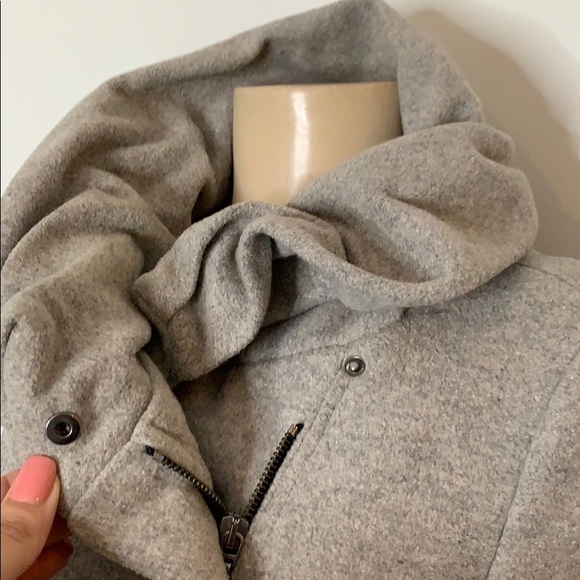 Zara Basic belted coat size medium - Picture 13 of 13